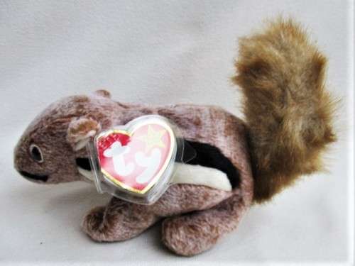TY BEANIE BABY - CHIPPER THE CHIPMUNK!!