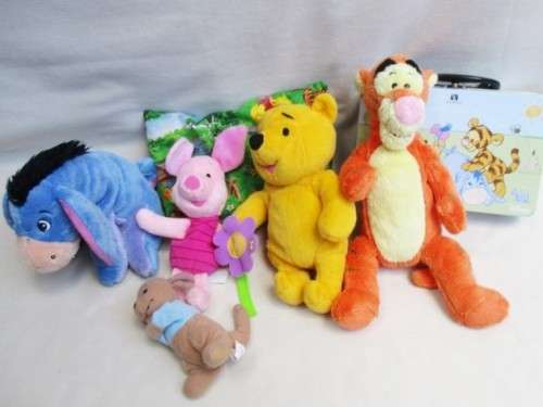 CUTE POOH BEAR AND FRIENDS!!