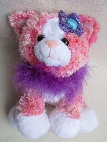 PRETTY ANIMAL ALLEY KITTY CAT!!