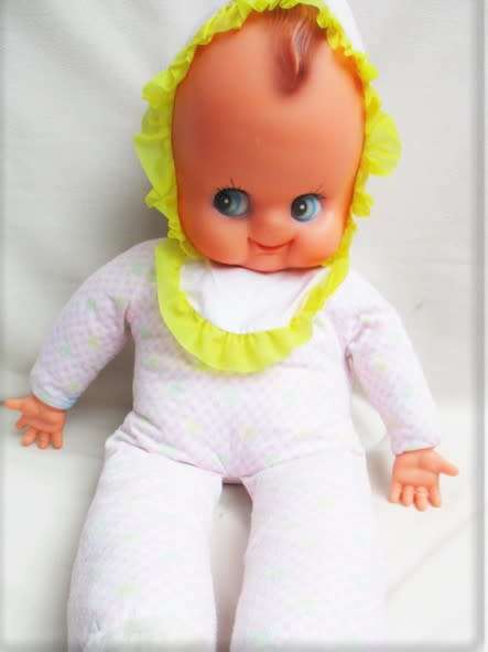 RARE FIND!! VERY LARGE 72cm tall VINTAGE 1950's/60's CARNIVAL KEWPIE DOLL!!