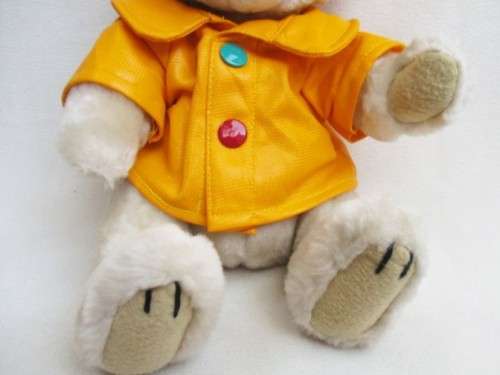 HARPER - THE VERY COLLECTABLE ORIGINAL PICKFORD BRASS BUTTON BEAR OF HEALTH!!