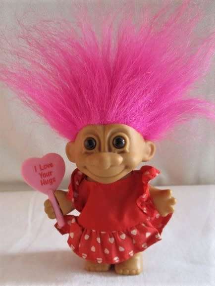 CUTE RUSS BERRIE TROLL IN ORIGINAL OUTFIT!!