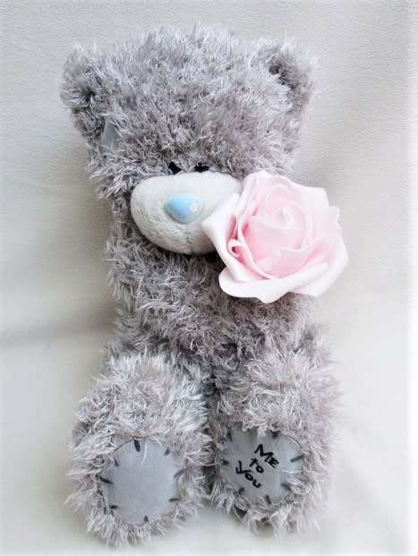 A LARGER TATTY TEDDY  (ME TO YOU) - HOLDING A PRETTY PINK ROSE!!