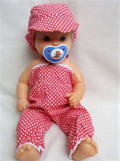 VINTAGE 38CM TALL FAMOSA, SPAIN DRINK AND WET BABY DOLL WITH OPEN/CLOSE EYES!!