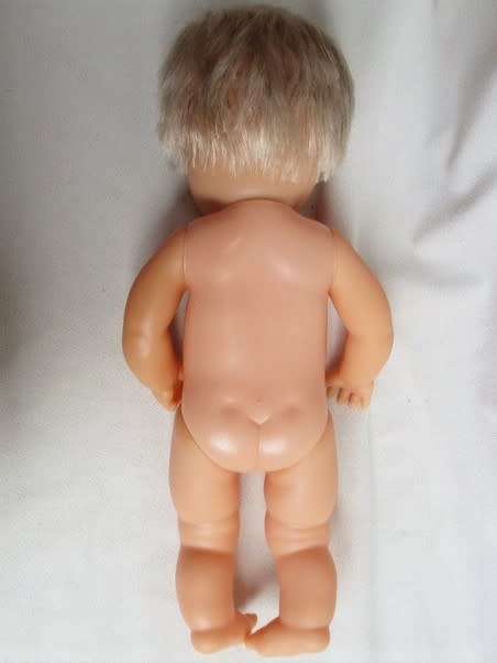 VINTAGE 38CM TALL FAMOSA, SPAIN DRINK AND WET BABY DOLL WITH OPEN/CLOSE EYES!!