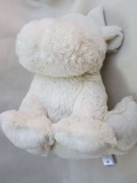 A SOFT, CLEAN AND FLUFFY 23CM TALL MOOSE