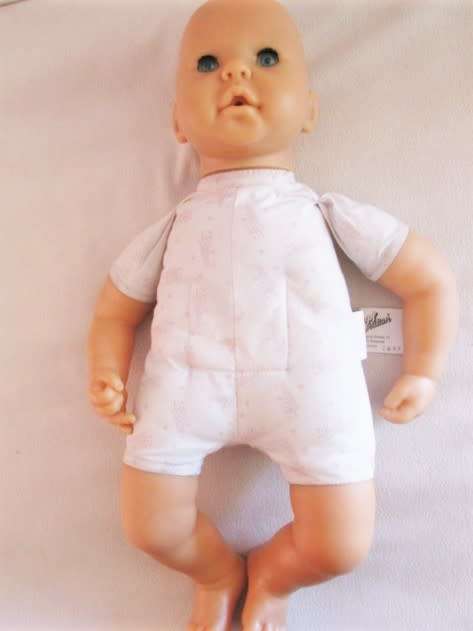 ADORABLE ZAPF CREATIONS GIGGLING/SUCKING BABY ANNABELL DOLL - SIMILAR TO BABY BORN DOLL