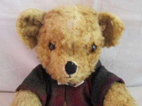 FOR NATALIA ONLY - A VERY, VERY OLD MOHAIR BEAR WITH LOADS OF CHARACTER