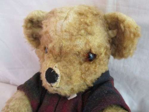 FOR NATALIA ONLY - A VERY, VERY OLD MOHAIR BEAR WITH LOADS OF CHARACTER