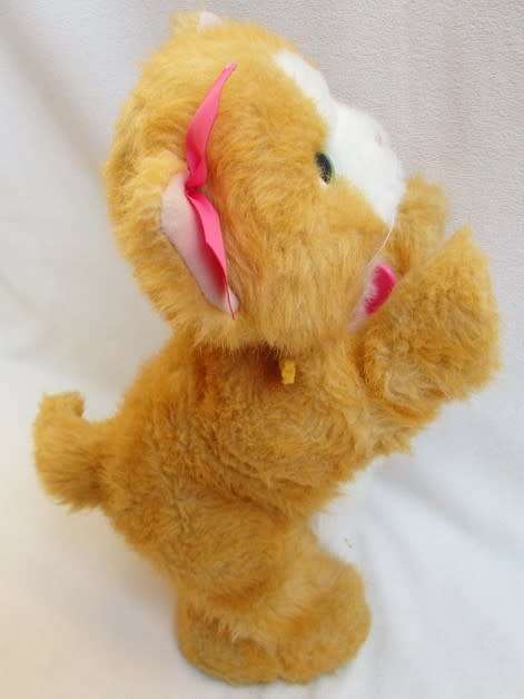 THIS IS DAISY - THE HASBRO FUR REAL PLAYS-WITH-ME KITTY IN GREAT WORKING CONDITION