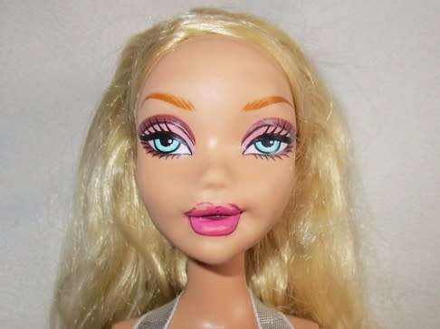 SO UNUSUAL!! BARBIE MY SCENE FAB FACES KENNEDY DOLL WITH CHANGING FACIAL EXPRESSIONS!