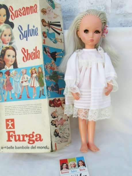 EXQUISITE VINTAGE FURGA DOLL - SYLVIE WITH LONG, FEATHERY LASHES IN ORIGINAL BOX PLUS PAMPHLET