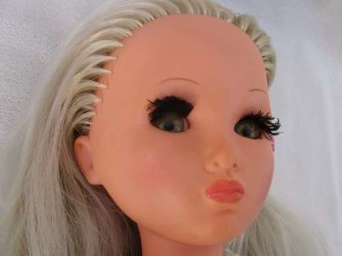 EXQUISITE VINTAGE FURGA DOLL - SYLVIE WITH LONG, FEATHERY LASHES IN ORIGINAL BOX PLUS PAMPHLET
