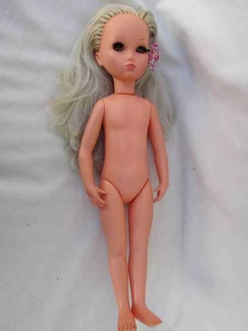 EXQUISITE VINTAGE FURGA DOLL - SYLVIE WITH LONG, FEATHERY LASHES IN ORIGINAL BOX PLUS PAMPHLET