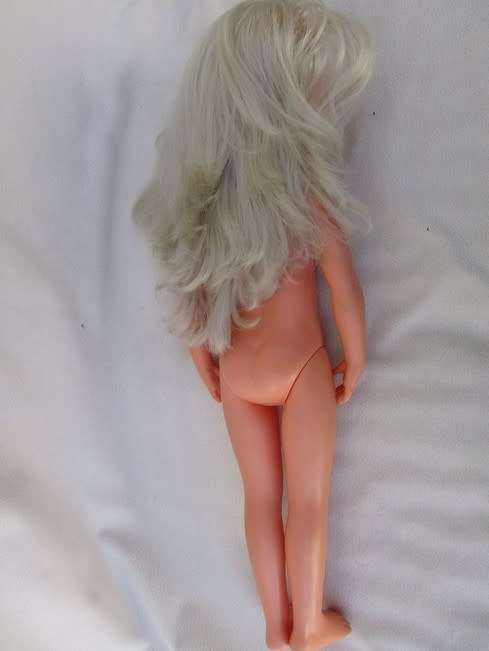 EXQUISITE VINTAGE FURGA DOLL - SYLVIE WITH LONG, FEATHERY LASHES IN ORIGINAL BOX PLUS PAMPHLET