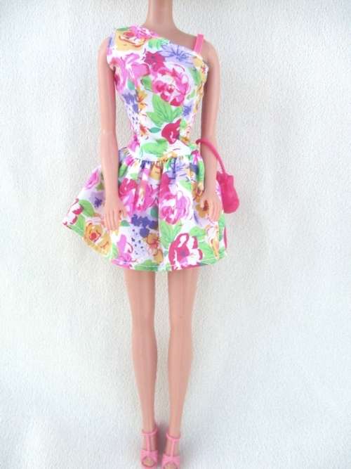 PRETTY MATTEL DISNEY PRINCESS BELLE