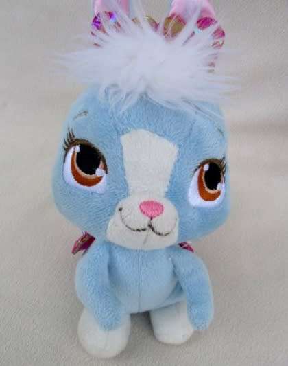 A CUTE COLLECTABLE ' PALACE PETS' BUNNY RABBIT