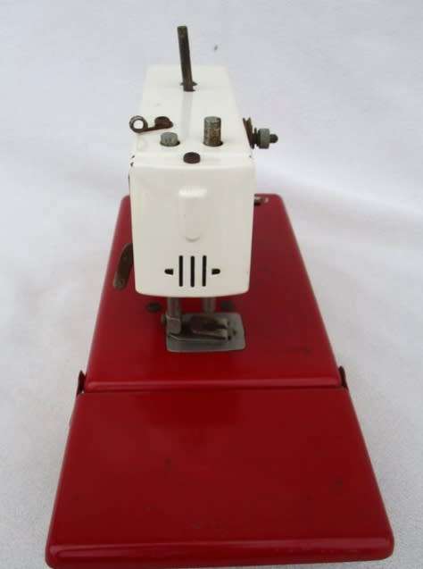 VINTAGE TIN PLATE 'SEWMATE' MANUAL AND BATTERY OPERATED SEWING MACHINE - MADE IN JAPAN