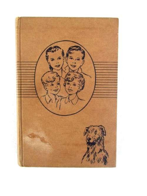 1965 - THE BOBBSEY TWINS SEARCH FOR THE GREEN ROOSTER BY LAURA LEE HOPE!!