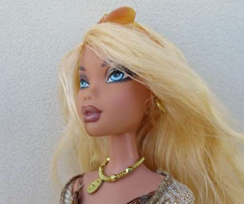 STUNNING MATTEL MY SCENE BARBIE DOLL IN ORIGINAL OUTFIT - EXCELLENT CONDITION