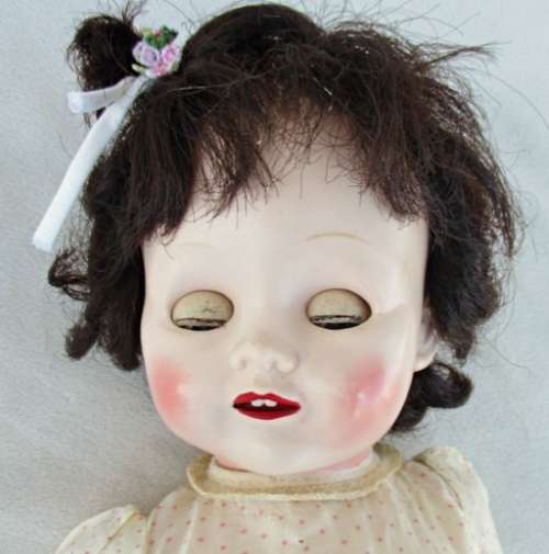 VINTAGE PEDIGREE 'BRIGHTON BELLE' WALKIE TALKIE DOLL  - HEAD AND EYES MOVE FROM SIDE TO SIDE!