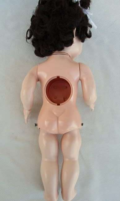 VINTAGE PEDIGREE 'BRIGHTON BELLE' WALKIE TALKIE DOLL  - HEAD AND EYES MOVE FROM SIDE TO SIDE!
