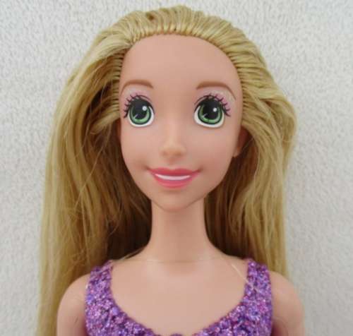 A MATTEL BARBIE DISNEY PRINCESS - SPARKLE RAPUNZEL