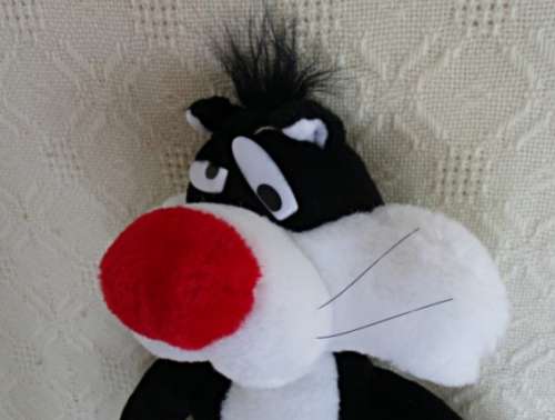 A NICE SIZED 40CM TALL SYLVESTER FROM LOONEY TUNES' TWEETY AND SYLVESTER!!