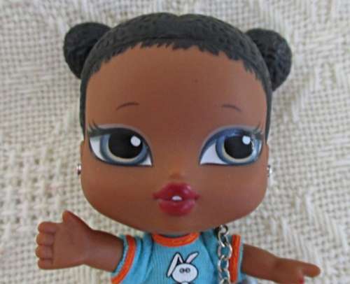 RELISTED - ADORABLE 2004 MGA BRATZ LI'L ANGEL - ORIGINAL OUTFIT PLUS BOTTLE