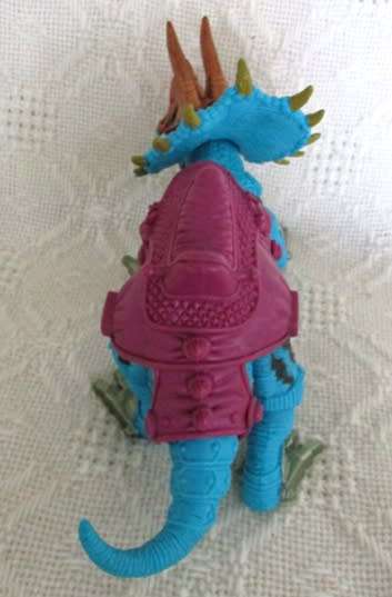 AWESOME ARTICULATED CHAP MEI BEAST RAIDERS-TRICERATOPS DINOSAUR AND RIDER