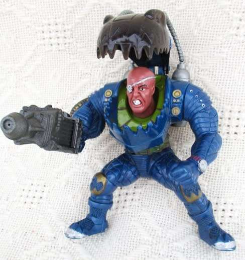 1995 MATTEL STREET SHARKS STREET WISE DESIGNS - EVIL POWER BITE PIRANOID ARTICULATED ACTION FIGURE