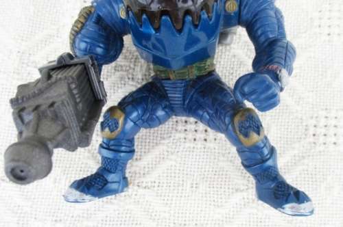 1995 MATTEL STREET SHARKS STREET WISE DESIGNS - EVIL POWER BITE PIRANOID ARTICULATED ACTION FIGURE