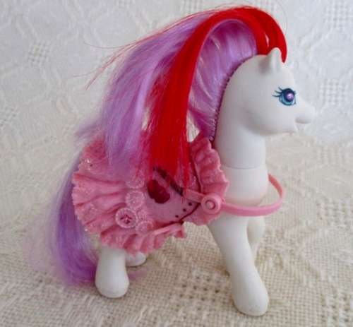 RARE - HASBRO G2 MY LITTLE PONY  - SECRET TALE WITH 'GEMS' IN EYES AND ADDED SADDLE