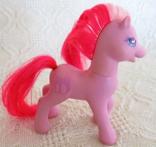 RARE - HASBRO G2 MY LITTLE PONY  - CUPCAKE WITH 'GEMS' IN EYES