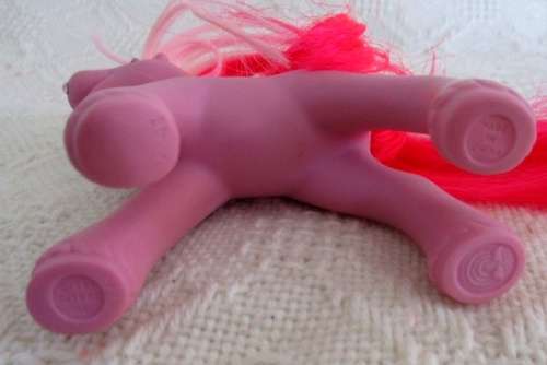 RARE - HASBRO G2 MY LITTLE PONY  - CUPCAKE WITH 'GEMS' IN EYES