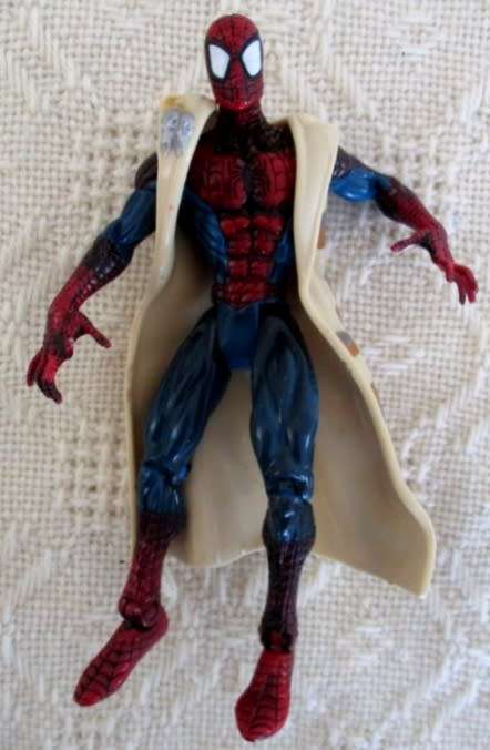 TWO UNUSUAL ARTICULATED ACTION FIGURES - 1997 MARVEL TOY BIZ SPIDERMAN AND UNMARKED SPIDERWOMAN