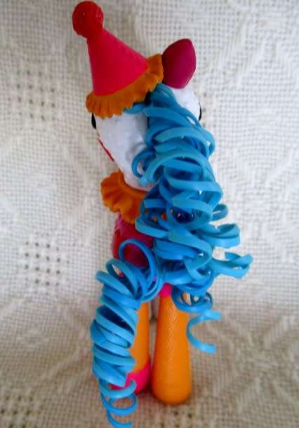 CUTE 13.5CM TALL LALALOOPSY PONY!!