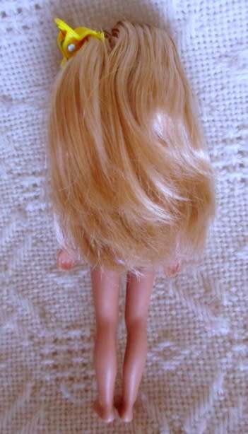 2015 MATTEL -  BARBIE'S SISTER CHELSEA - 13.5CM TALL