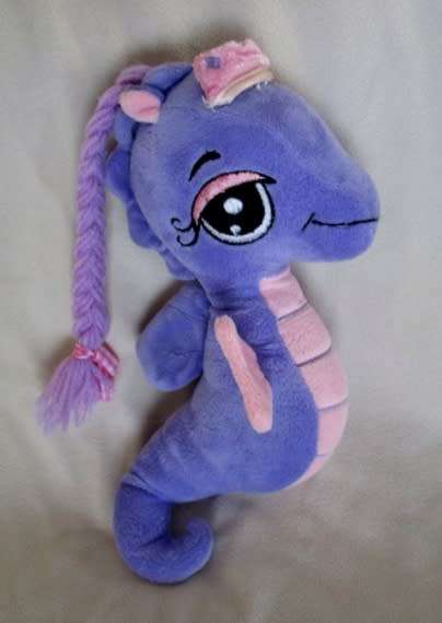 A PRETTY SOFT SEAHORSE