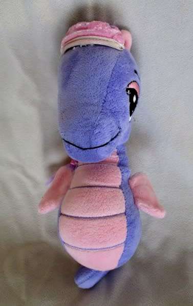 A PRETTY SOFT SEAHORSE