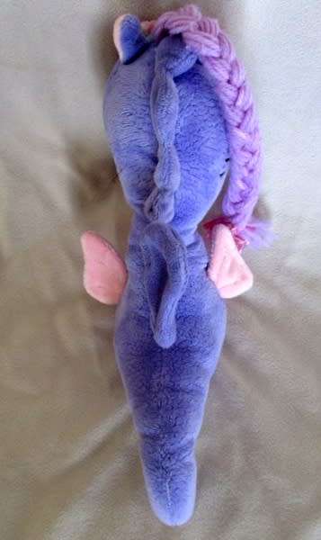 A PRETTY SOFT SEAHORSE