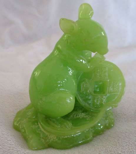 VINTAGE CHINESE HOROSCOPE ORNAMENT - YEAR OF THE RAT.