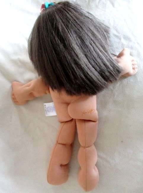 A LARGE 38CM TALL CABBAGE PATCH DOLL IN GREAT CONDITION AND IN ORIGINAL OUTFIT!!