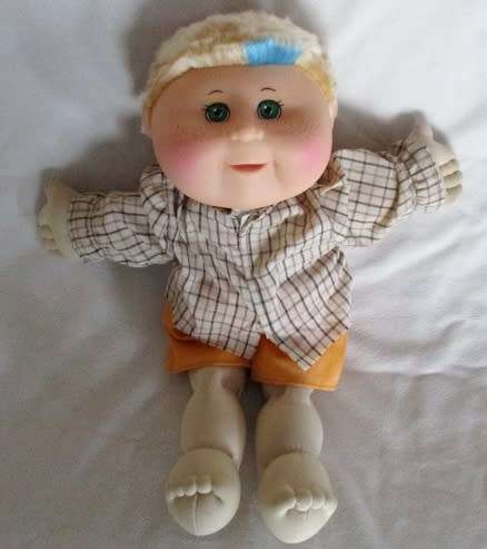 A LARGE 37CM TALL CABBAGE PATCH DOLL WITH THE CUTEST FRECKLES!!