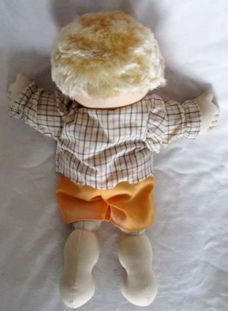 A LARGE 37CM TALL CABBAGE PATCH DOLL WITH THE CUTEST FRECKLES!!