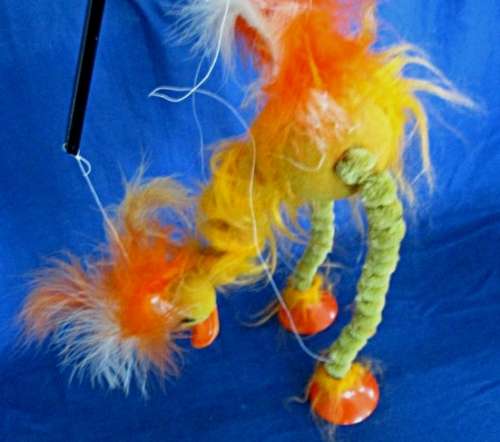 SO SPECIAL!! A VINTAGE 1970's WINKY BLINKY GOONY BIRD MARIONETTE! REMINDS ME OF PLOOM!