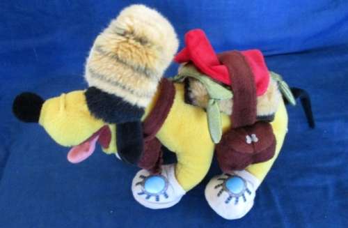 A RATHER SPECIAL AUTHENTIC ORIGINAL DISNEY PARKS PLUTO PLAYING DAVY CROCKETT!