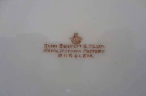 ANTIQUE PLATE - DUNN BENNETT& CO ROYAL VICTORIA POTTERY BURSLEM - CIRCA 1907 - 1937