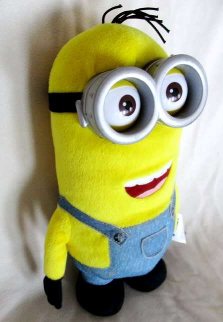 MINION FROM DESPICABLE ME - 27CM TALL