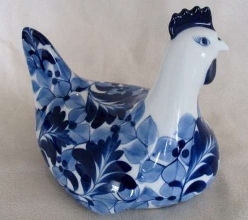QUIRKY DECOR ITEM - HAND PAINTED BLUE AND WHITE HEN - LIBRASCO PORCELAINE DE PHILIPPINES